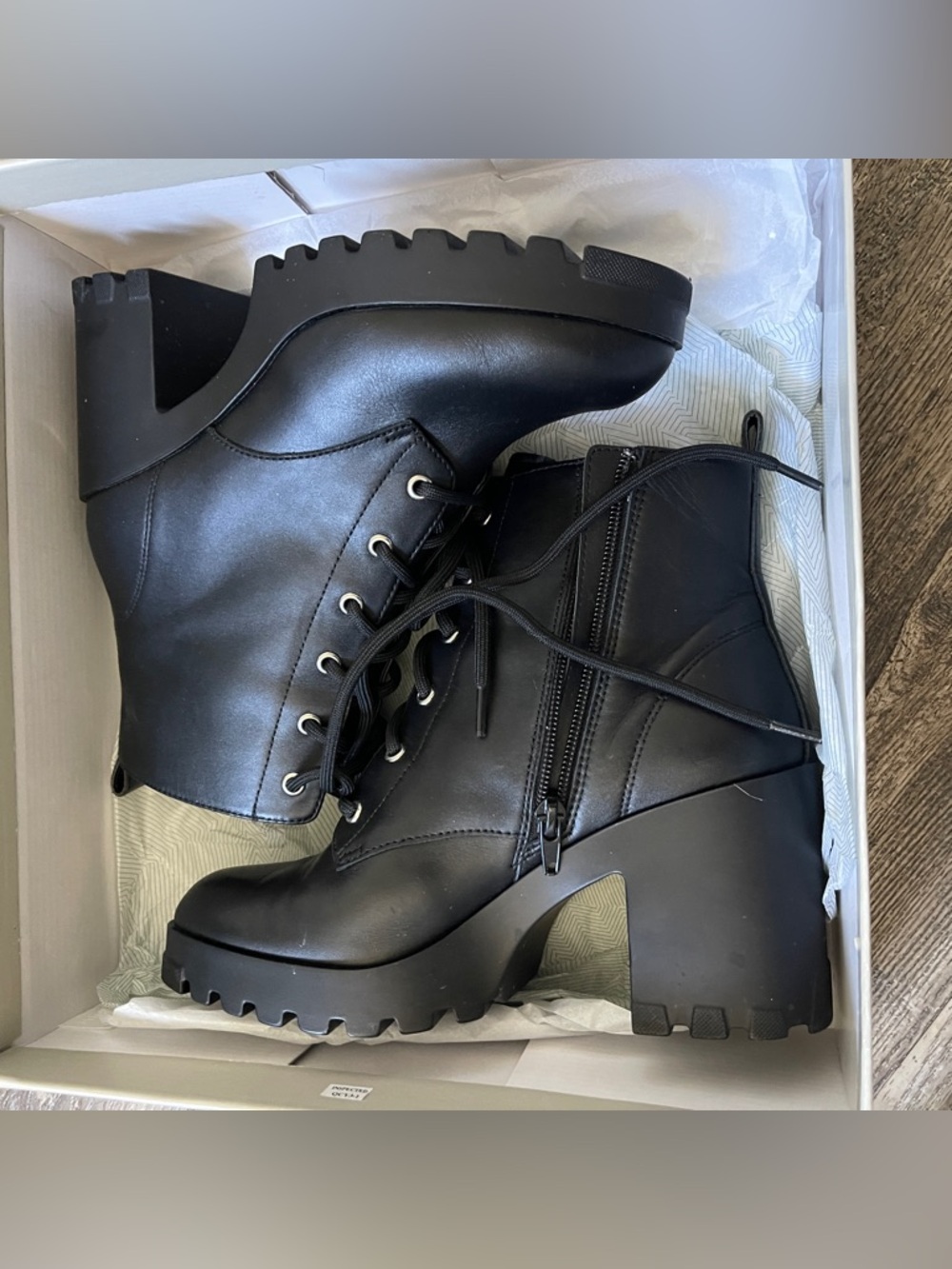 BP Black Leather Lace Up Ankle Boots 7.5 Lug Sole Block Heel Combat Boot - Picture 2 of 11